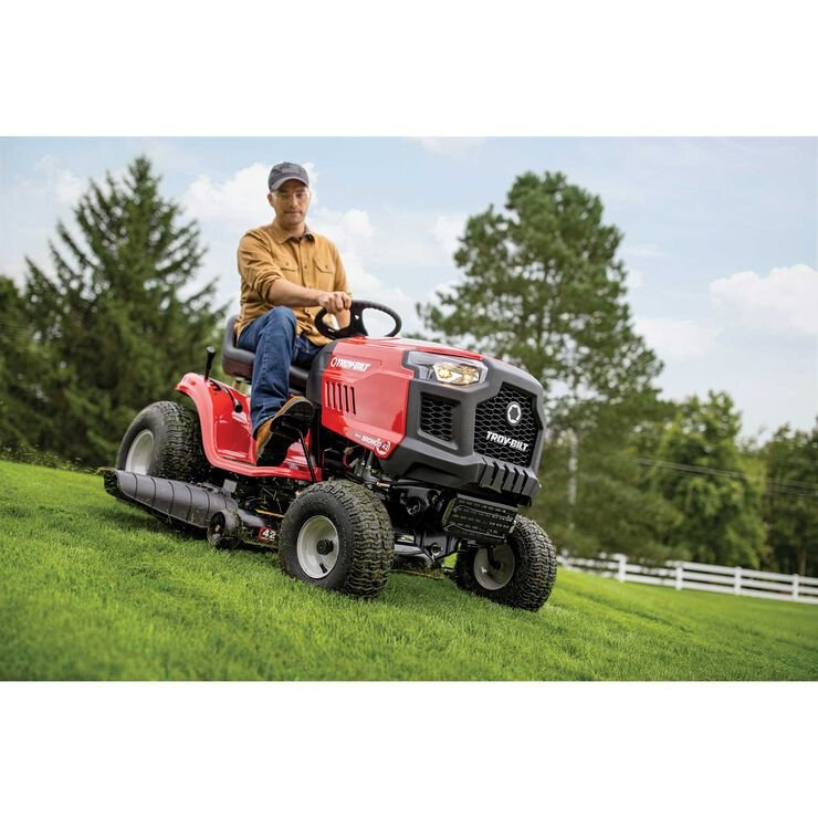 Troy-Bilt_Bronco_42_2000x2000_4.jpg